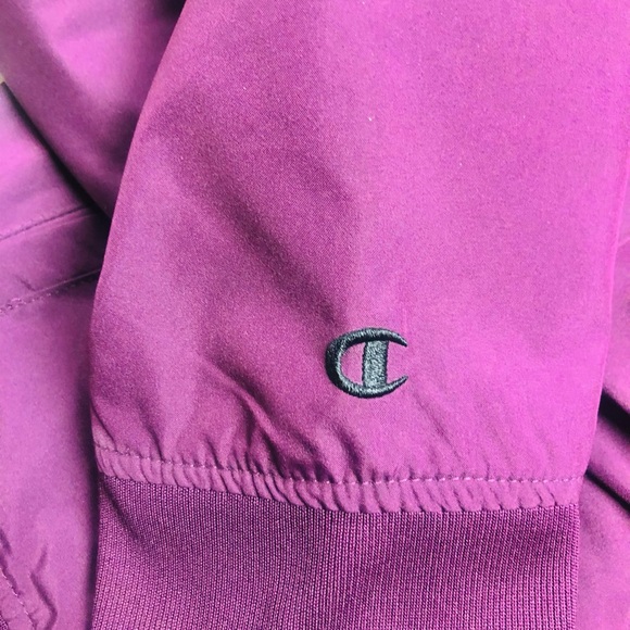 CHAMPION LIGHT WEIGHT RAIN JACKET SIZE L - Picture 3 of 5